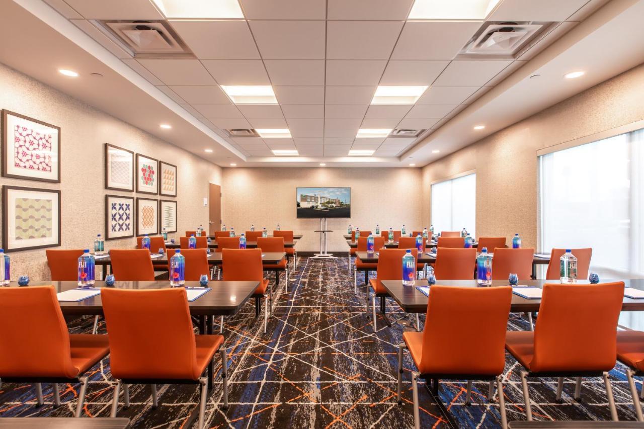 Holiday Inn Express & Suites Greenville S - Piedmont By Ihg Zewnętrze zdjęcie