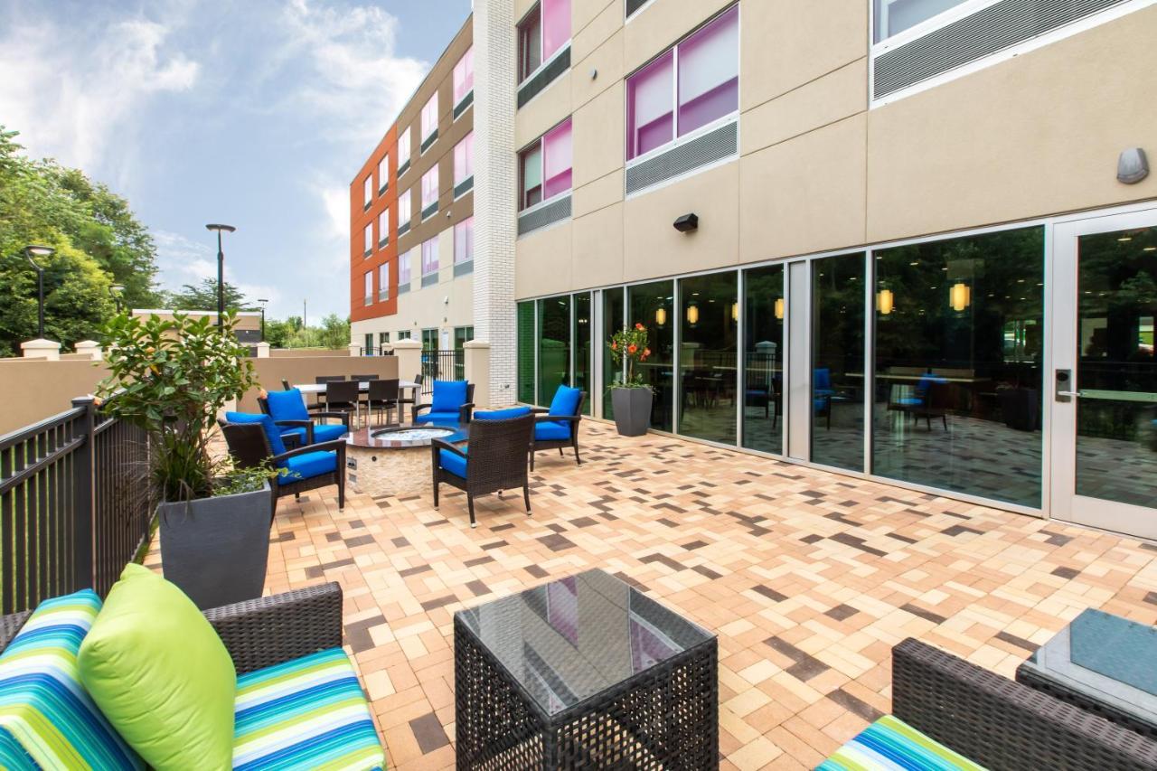 Holiday Inn Express & Suites Greenville S - Piedmont By Ihg Zewnętrze zdjęcie